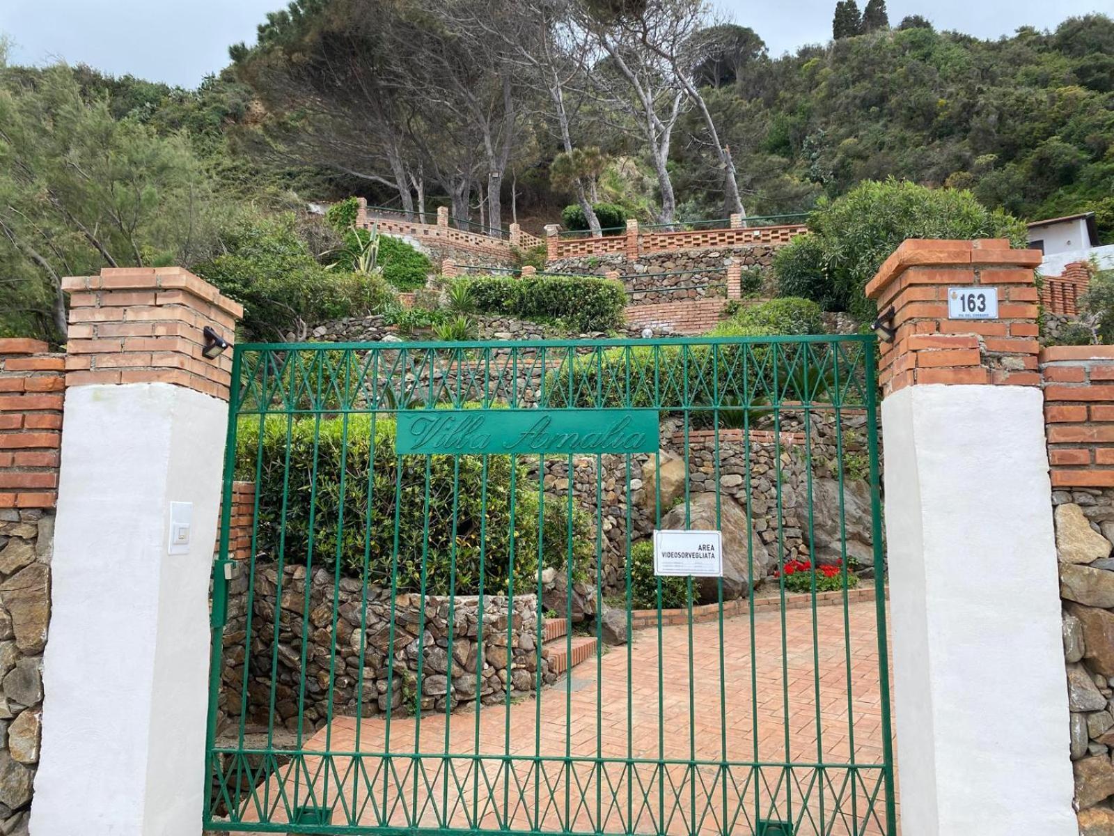 Villa Amalia Sul Mare 墨西拿 外观 照片
