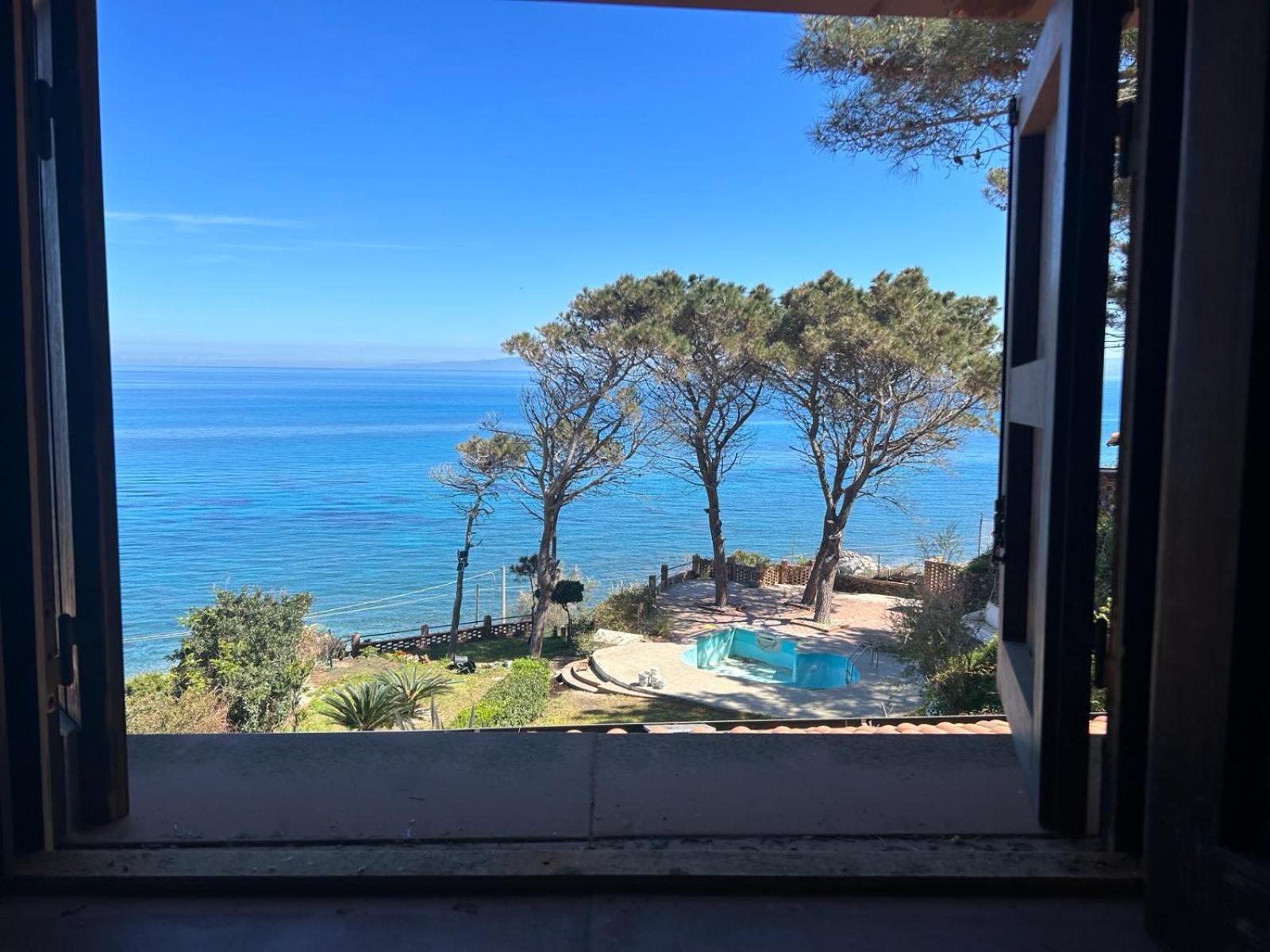 Villa Amalia Sul Mare 墨西拿 外观 照片